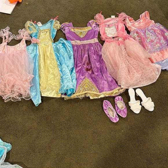 Other - Dress Up Lot